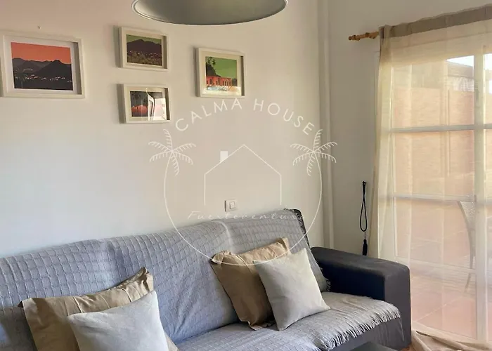 Calma House